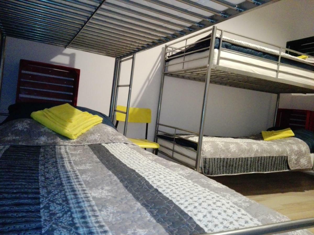 Lulu Hostel Lublin Bagian luar foto