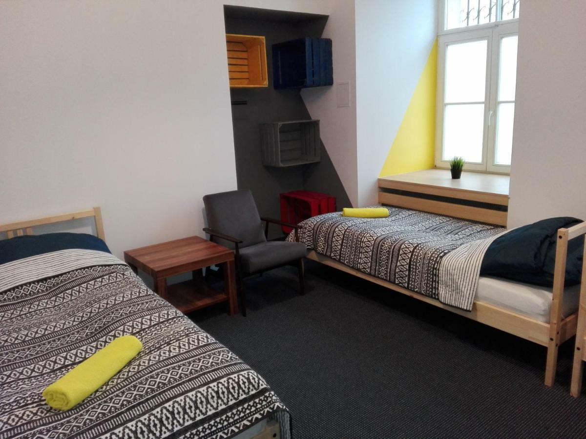 Lulu Hostel Lublin Bagian luar foto